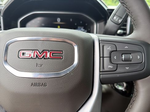 New 2026 GMC Sierra 2500 SLE w/ Preferred Package AWD/4WD image 26