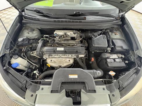 Used 2010 Hyundai Elantra GLS FWD image 22