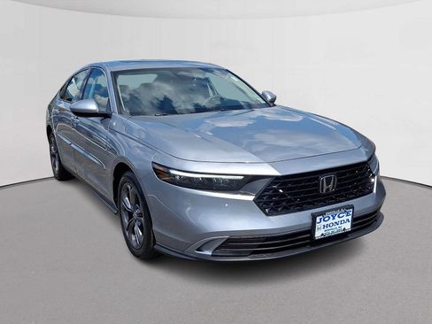 Certified 2023 Honda Accord EX image 2