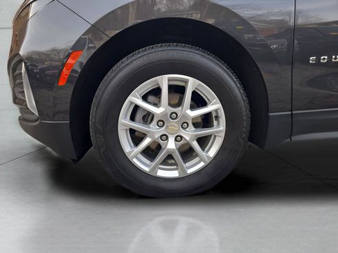 Used 2023 Chevrolet Equinox LT image 5