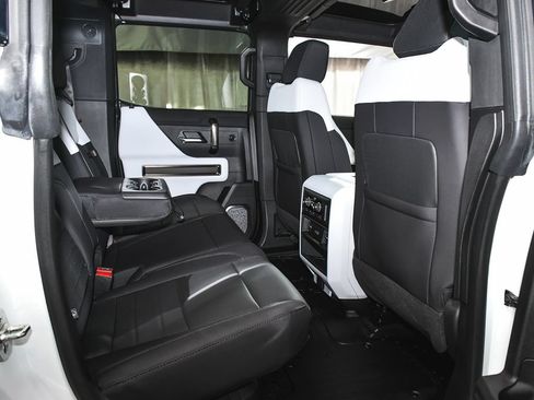 Used 2025 GMC Hummer EV 3X AWD/4WD image 52