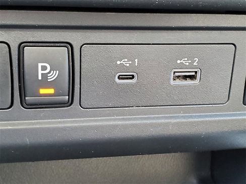 Certified 2024 Nissan Frontier SV w/ Technology Package image 30