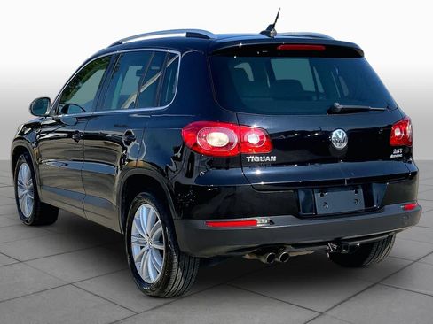Used 2010 Volkswagen Tiguan SE AWD/4WD image 11