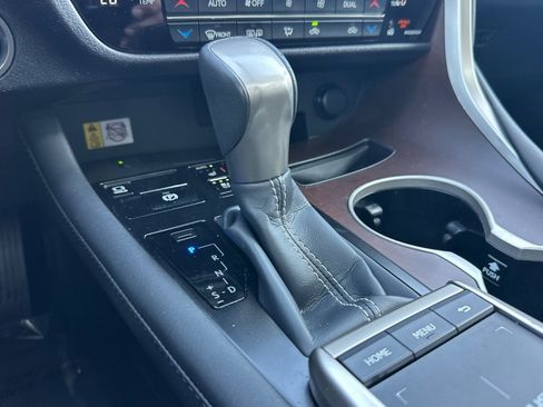 Used 2022 Lexus RX 450h AWD w/ Premium Package image 17