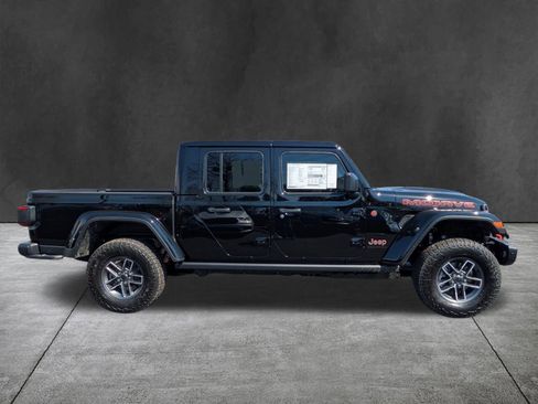 New 2026 Jeep Gladiator Mojave image 3