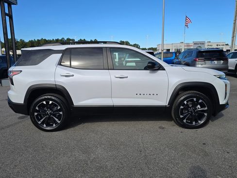 New 2026 Chevrolet Equinox RS image 2