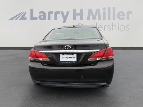 Used 2012 Toyota Avalon image 7