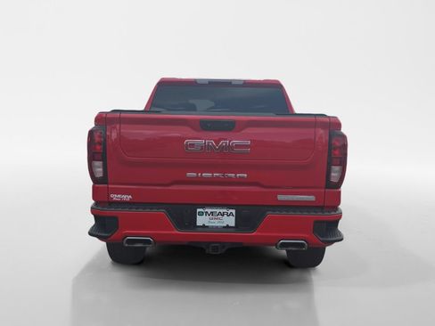 Used 2022 GMC Sierra 1500 Elevation w/ X31 Off-Road Package AWD/4WD image 4