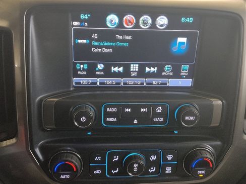 Used 2018 Chevrolet Silverado 1500 LT w/ Texas Edition image 25