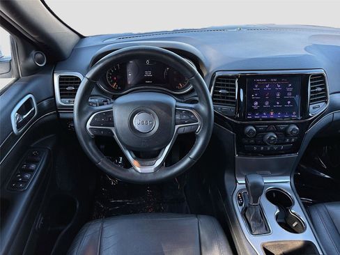 Used 2019 Jeep Grand Cherokee Limited image 24