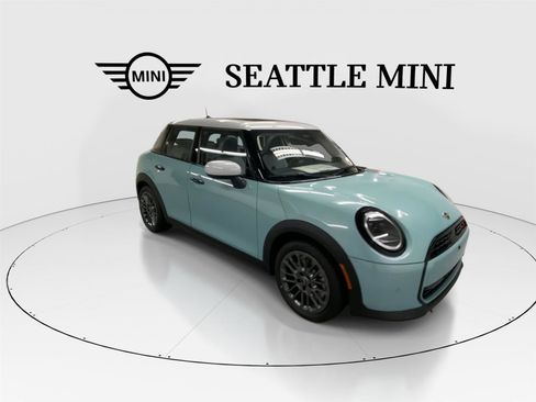 New 2026 MINI Cooper S image 2