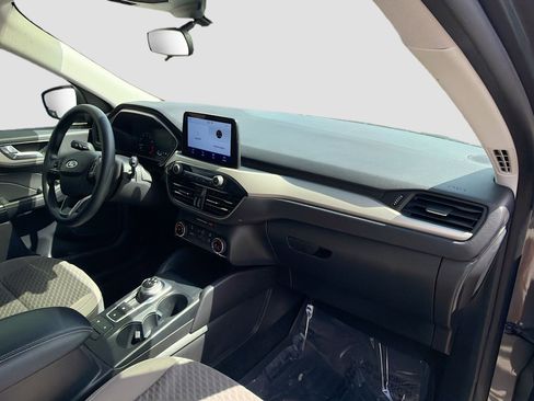 Used 2021 Ford Escape SE image 13
