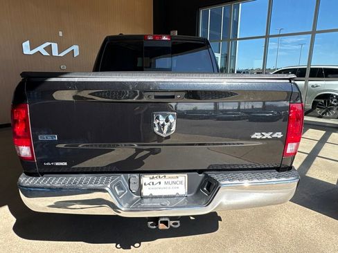 Used 2015 RAM 1500 Classic SLT w/ Luxury Group AWD/4WD image 12