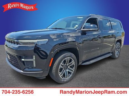New 2026 Jeep Grand Wagoneer L 4WD w/ Premium Group I image 1