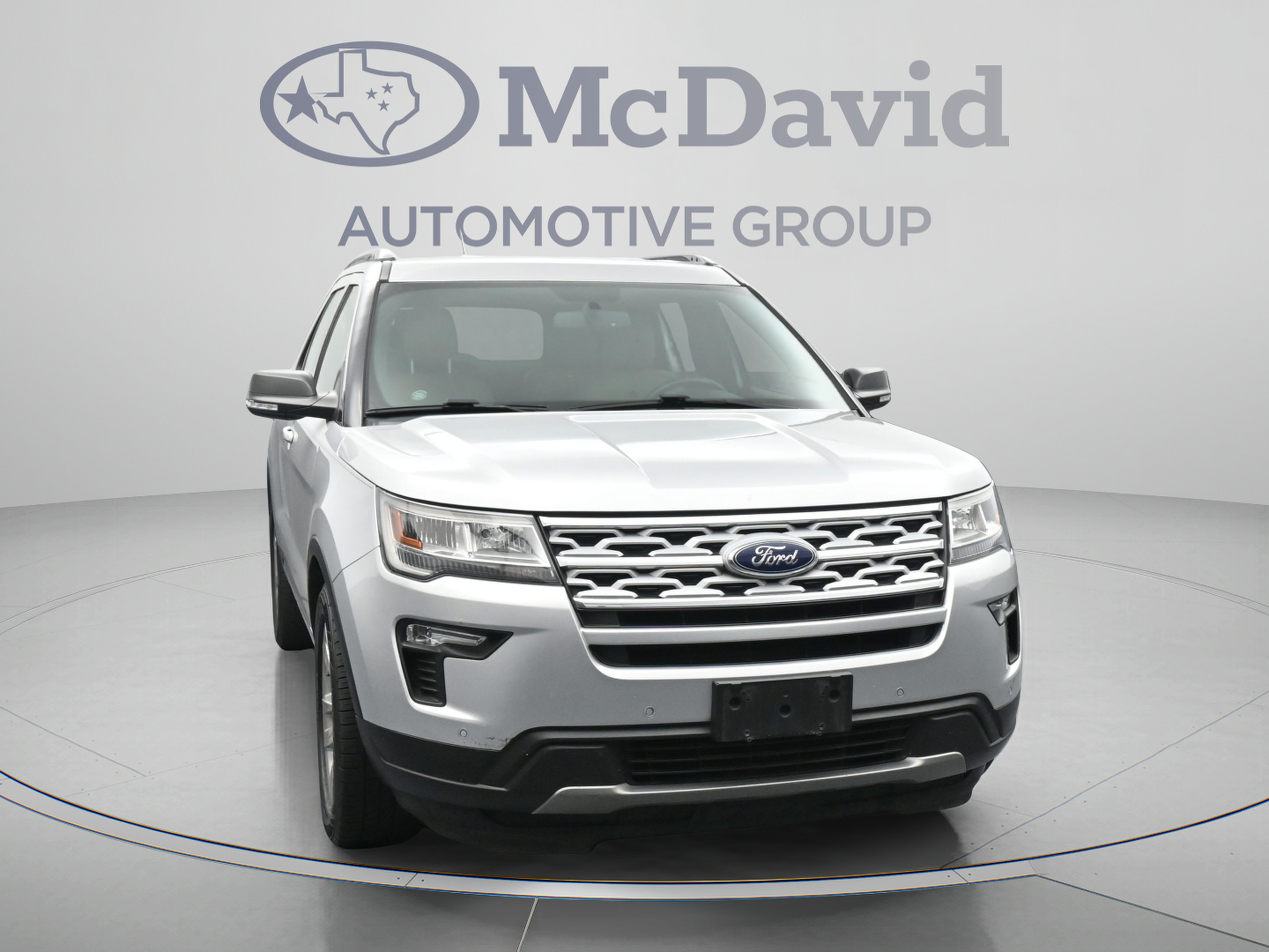 Used 2019 Ford Explorer XLT w/ Equipment Group 202A FWD image 2