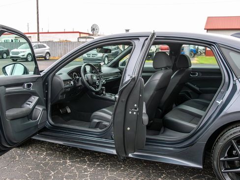 Used 2025 Honda Civic Sport image 7