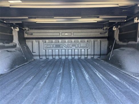 Used 2018 GMC Canyon Denali image 12