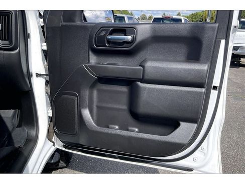 Used 2022 Chevrolet Silverado 1500 Custom Trail Boss w/ Safety Confidence Package AWD/4WD image 26