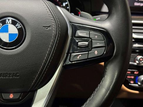 Used 2019 BMW 530i xDrive image 18