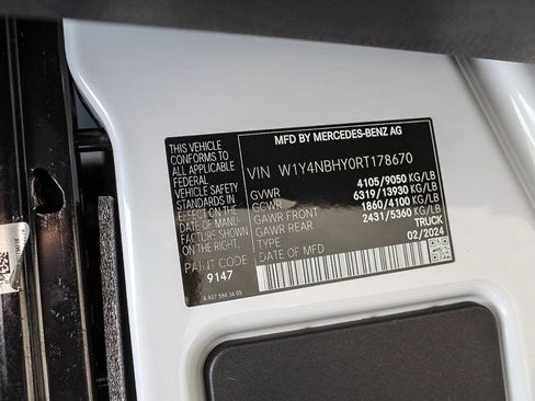 Used 2024 Mercedes-Benz Sprinter 144 Cargo image 58