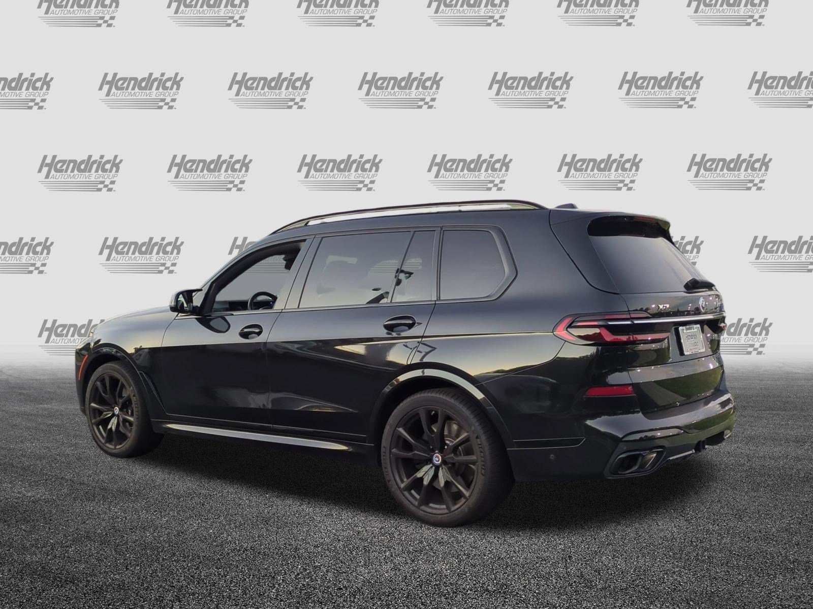 Used 2023 BMW X7 M60i AWD/4WD image 8