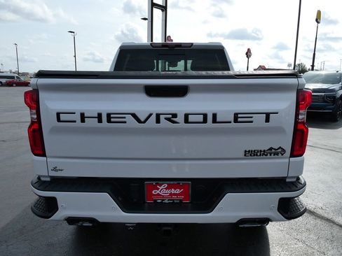 Used 2023 Chevrolet Silverado 1500 High Country w/ Technology Package AWD/4WD image 6