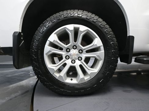 Used 2023 Chevrolet Silverado 1500 LTZ w/ LTZ Premium Package image 17