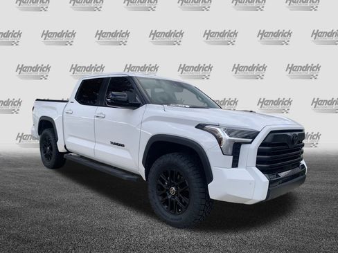 Used 2024 Toyota Tundra Limited image 2
