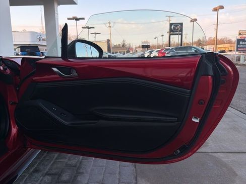 Certified 2024 MAZDA MX-5 Miata Club w/ Brembo/BBS Recaro Package image 25