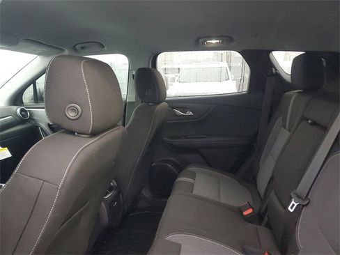 Used 2024 Chevrolet Blazer LT w/ Convenience Package image 9