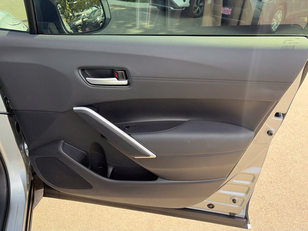 Used 2026 Toyota Corolla Cross XLE FWD image 10