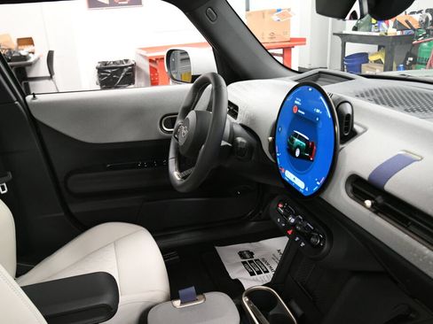 Used 2025 MINI Cooper S FWD image 29