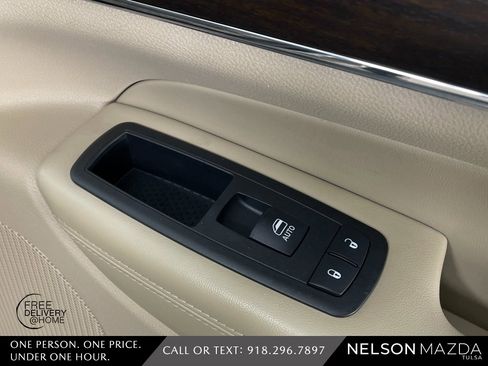 Used 2014 Jeep Grand Cherokee Limited w/ Luxury Group II image 47