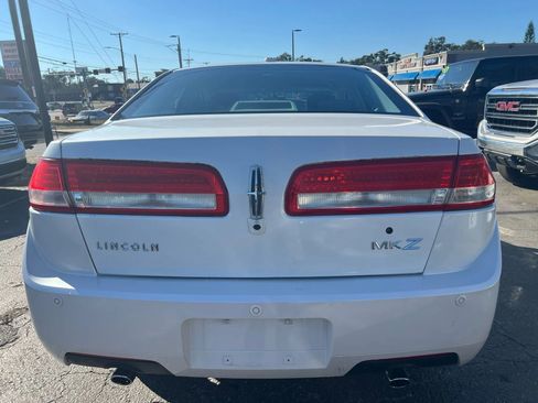Used 2010 Lincoln MKZ image 6
