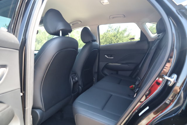 Used 2026 Hyundai Kona SEL Premium AWD/4WD image 22