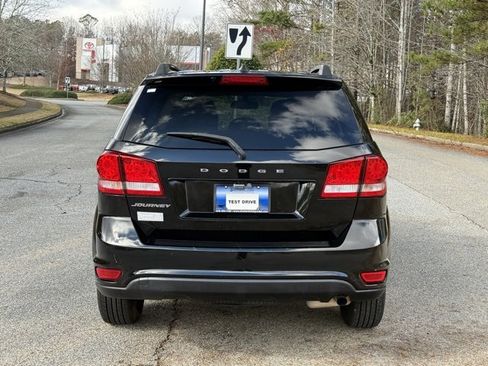 Used 2019 Dodge Journey SE w/ Connectivity Group image 4