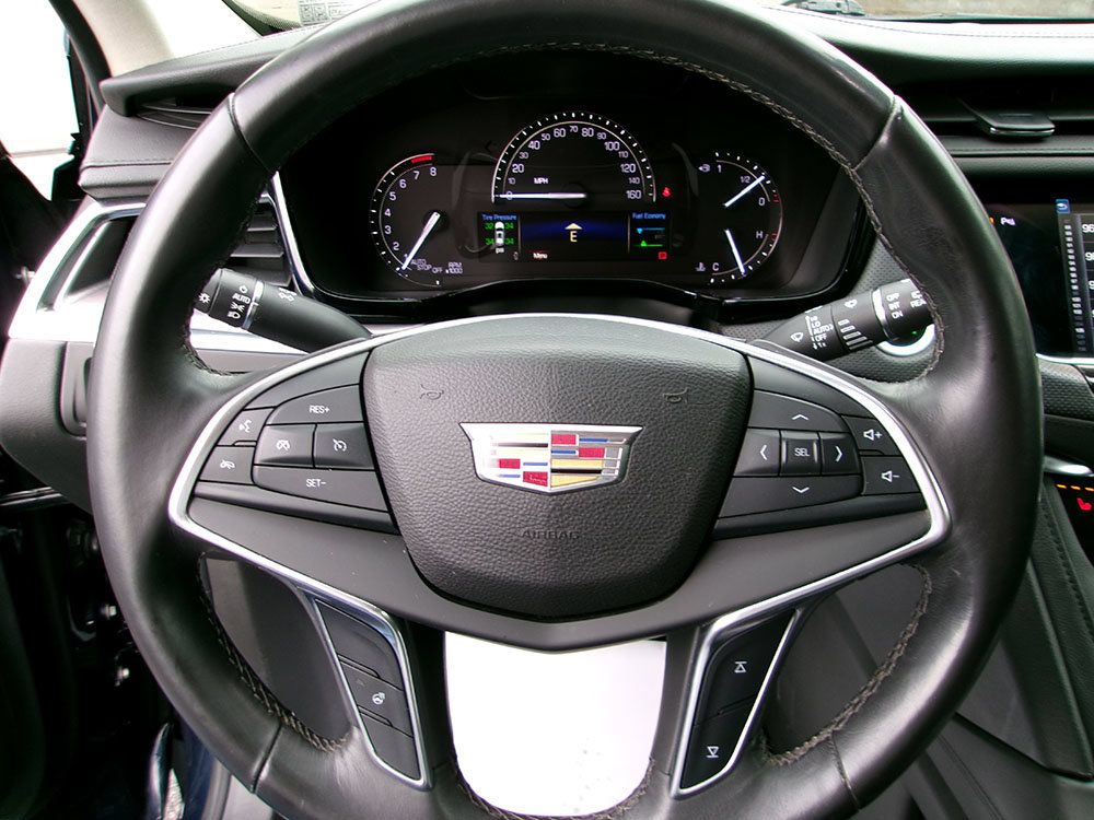 Used 2017 Cadillac XT5 Luxury AWD/4WD image 19