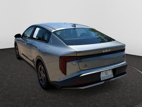 Used 2025 Kia K4 FWD image 3