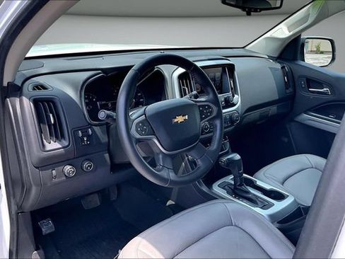 Used 2017 Chevrolet Colorado LT w/ LT Convenience Package AWD/4WD image 18