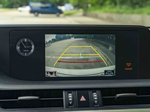 Used 2021 Lexus ES 350 F Sport w/ Accessory Package FWD image 31