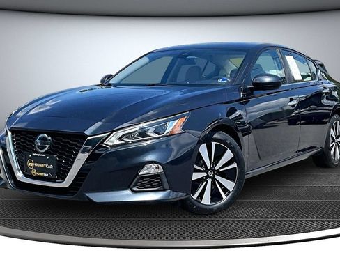 Used 2021 Nissan Altima 2.5 SV FWD image 3
