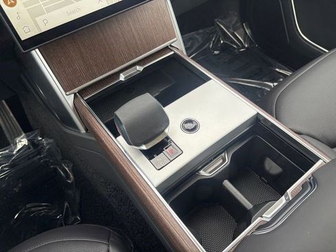 New 2026 Land Rover Range Rover SE AWD/4WD image 29