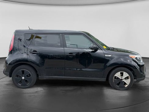 Used 2016 Kia Soul FWD image 11