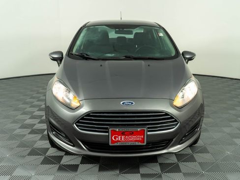 Used 2014 Ford Fiesta SE w/ SE Fuel Economy Package image 2