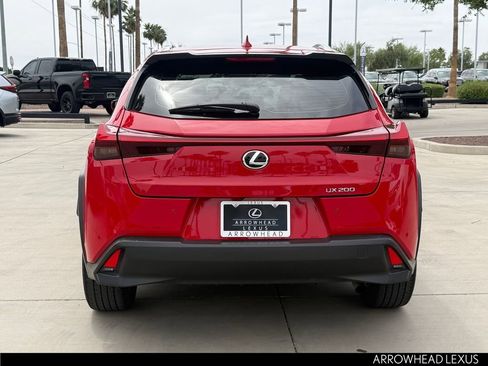 Used 2021 Lexus UX 200 w/ Accessory Package (Z1) FWD image 6