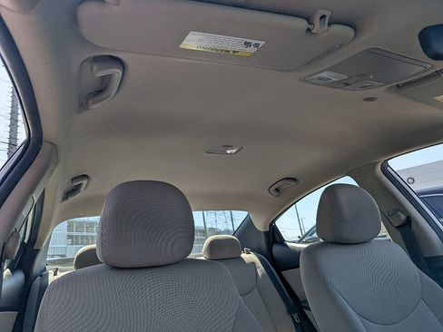 Used 2015 Hyundai Elantra SE w/ Option Group 02 FWD image 19