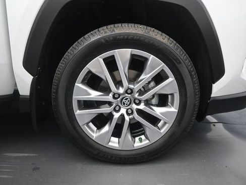 Used 2024 Toyota RAV4 XLE Premium FWD image 16