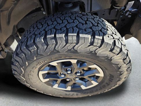 Used 2025 Jeep Wrangler Unlimited Rubicon 4xe w/ Convenience Group image 36