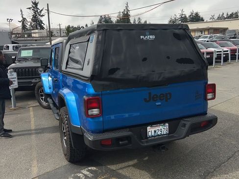 Used 2023 Jeep Gladiator Willys image 3