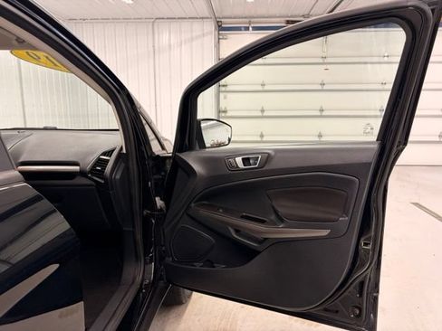 Used 2019 Ford EcoSport SE w/ SE Convenience Package AWD/4WD image 10